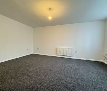 2 Bed Terraced House, Brook Street, LU3 - Photo 4