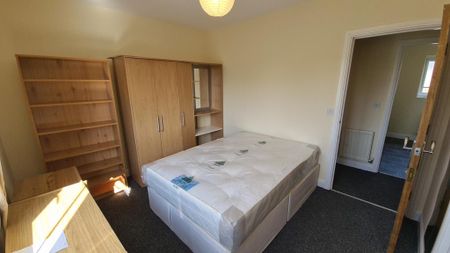 4 bedroom townhouse to rent - Photo 4