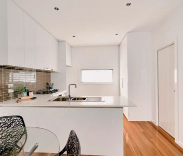 3 Bed, 1 Bath - Photo 6