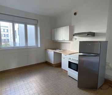 Location Appartement 2 pièces 65m² BREST 29200 - Photo 2