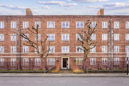 3 bedroom flat to rent - Photo 3