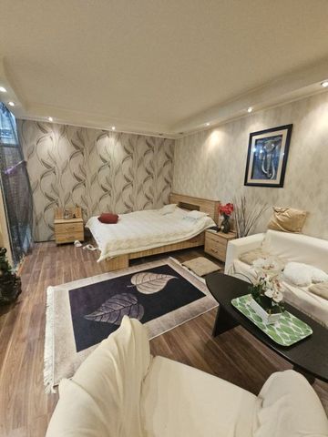 De inchiriat! Apartament cu o camera mobilat, utilat, sec... - Fotografie 2
