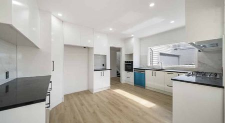 Room for Everyone - Photo 3