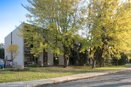 1565 Avenue Victoria - Photo 2