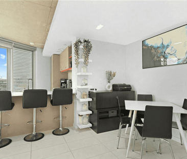 Tidal Basin Road, London, E16 - Photo 1