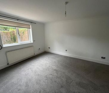 3 bedroom end of terrace house to rent - Photo 5