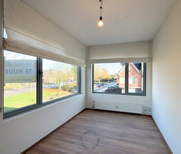 Ruime bel-etagewoning met 3 slaapkamers, tuin en garage - Photo 5