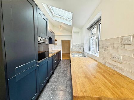 2 bedroom terraced house to rent - Photo 5