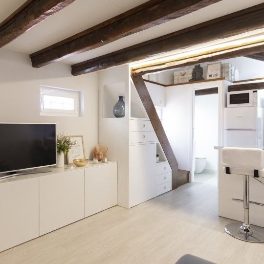 madrid, Community of Madrid 28045 - Photo 1