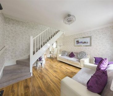 2 bedroom semi-detached house to rent - Photo 4