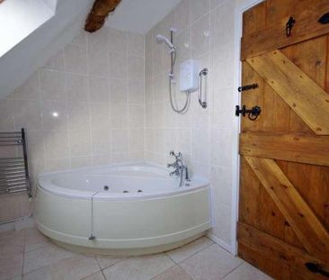 Club Cottage, Market Square, Newent, Gloucestershire, GL18 - Photo 5