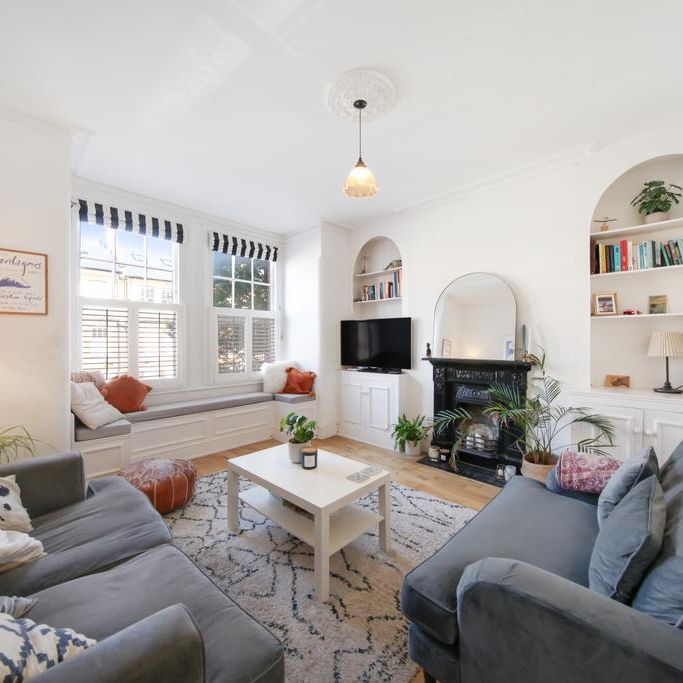 2 bedroom flat to rent - Photo 1