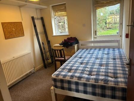 5 Bed Student Home - 9 Regency Place, Canterbury - Photo 1