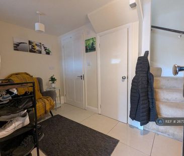 2 bedroom end of terrace house to rent - Photo 3