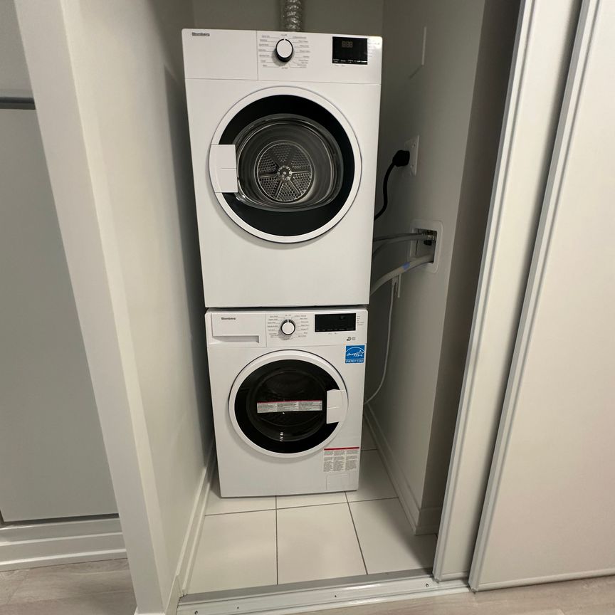 For Lease - 35 Parliament Street Unit# 1705, Toronto, Ontario - Photo 1