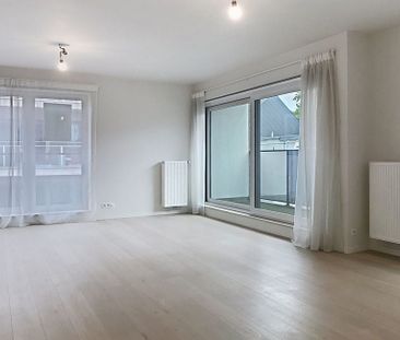 Appartement te huur in Roeselare voor € 810 met 2 slaapkamers - Photo 2