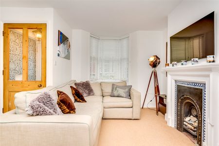 4 bedroom terraced house to rent - Photo 2