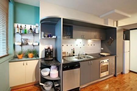 Spacious North-Facing Modern Apartment in Prime South Yarra Location - Photo 5