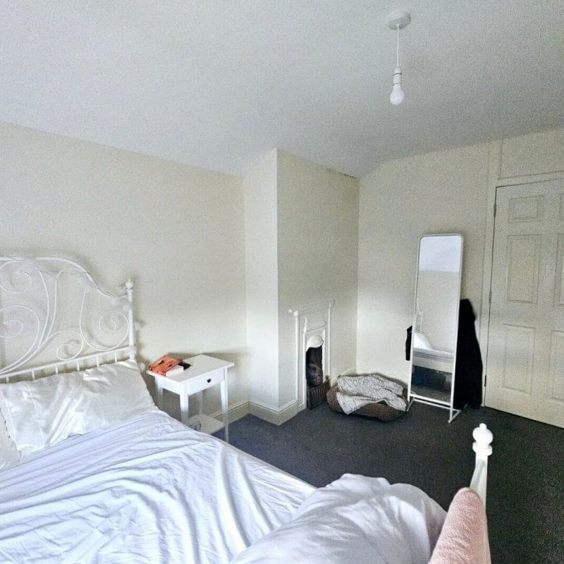 John Street - Photo 1