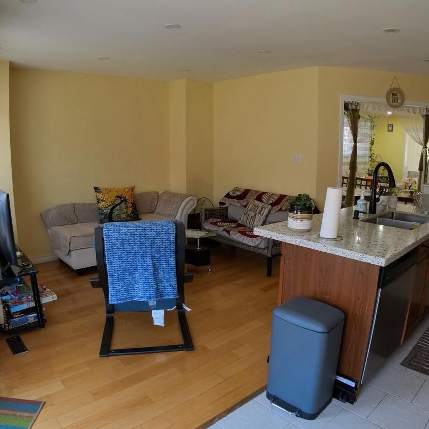 For Lease - 3822 Spicewood Way, Mississauga, Ontario - Photo 1