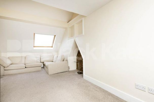 Hendon Way, London, NW2 - Photo 1