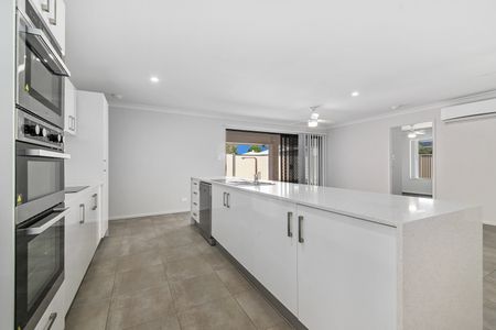 Stylish & Spacious Home You Don't Want to Miss! - Photo 4