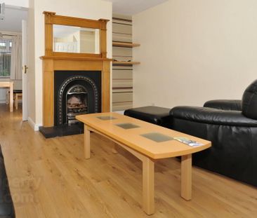 8 Woodbreda Avenue, Newtownbreda, BT8 7JJ, Belfast - Photo 1