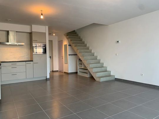 Appartement te huur - foto 1