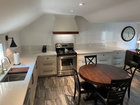 For Lease - 455 Nelson Avenue, Burlington, Ontario - Photo 4