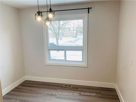 For Lease - 8 Homestead Crescent, London North, Ontario - Photo 3