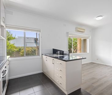 Spacious Two Bedroom Unit In Central Albury - Photo 2