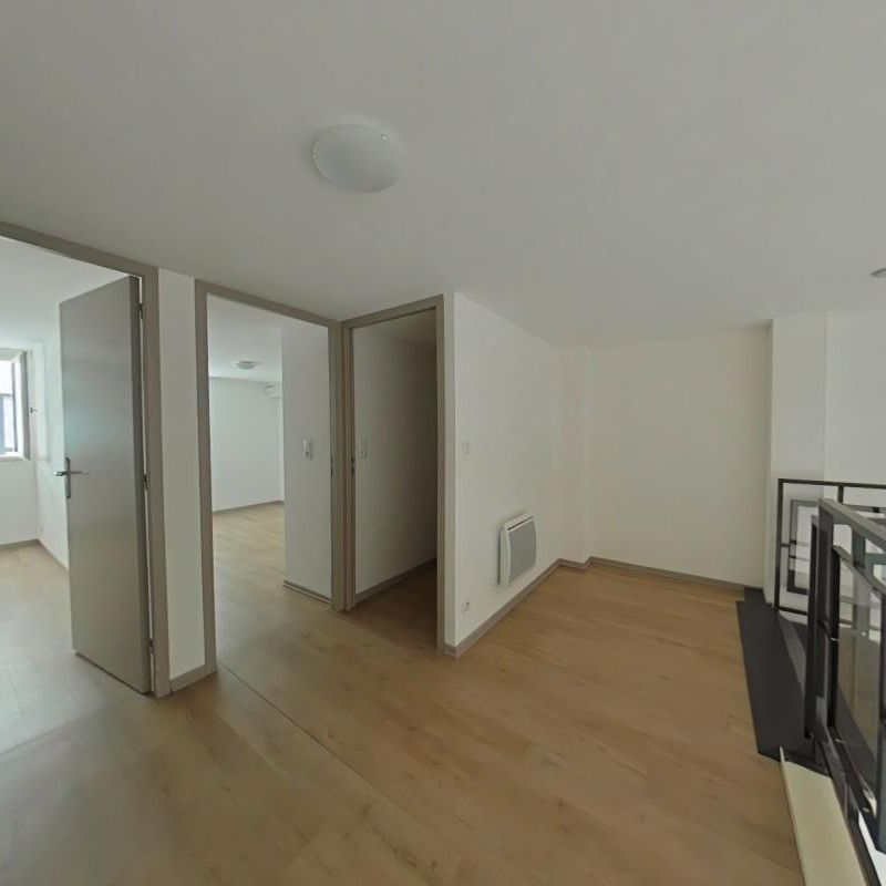Location Appartement 3 pièces 107m² BOURG DE PEAGE 26300 - Photo 1