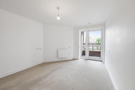 1 bedroom retirement property to rent - Photo 4