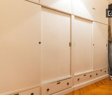 madrid, Community of Madrid 28013 - Photo 6