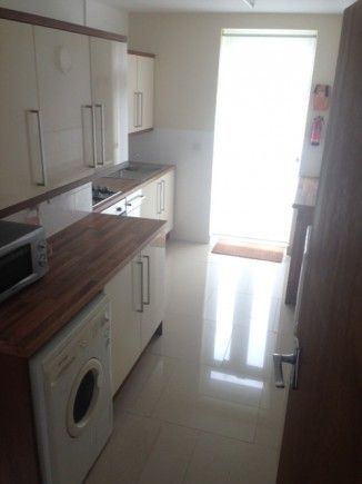 3 bed Furnished house 80 p/w/p/p - Photo 5