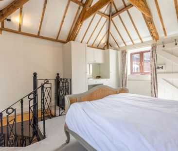 4 bedroom barn conversion to rent - Photo 6