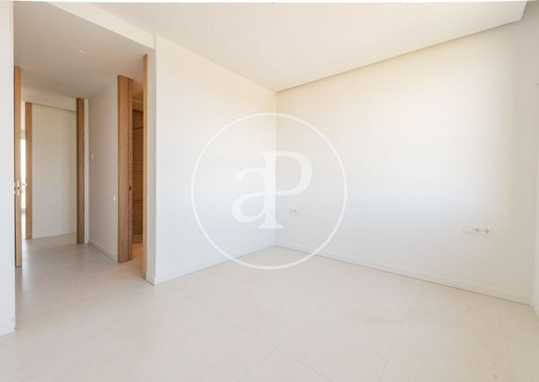 Triplex penthouse for rent in La Finca