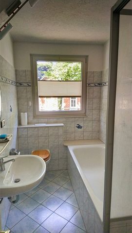 Komfortabel wohnen im Alter – helle 3-Zimmer-Wohnung mit zwei Balkonen zu vermieten - Photo 3