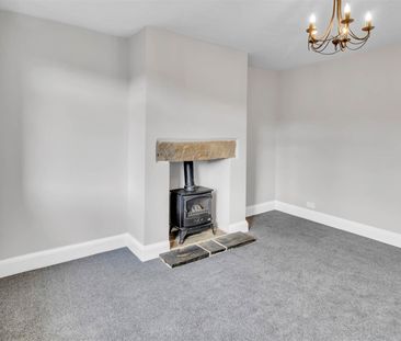 2 bed terraced house to rent in Halifax Road, Ripponden, Sowerby Br... - Photo 1