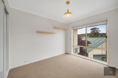 40 Gabriel Avenue, Jerrabomberra NSW 2619 - House For Rent | Domain - Photo 5