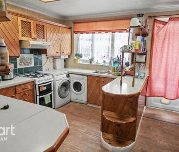 3 bedroom terraced house to rent - Photo 4