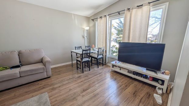 319 Bunting Rd, St. Catharines - Main floor Unit - Photo 1