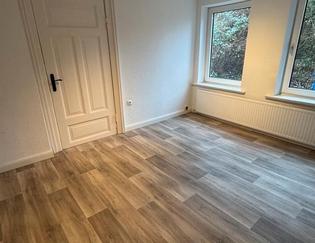 Vier-Zimmer-Altbauwohnung - Photo 1