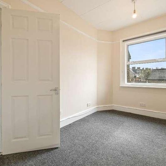 Upper Tooting Road, London, SW17 - Photo 1