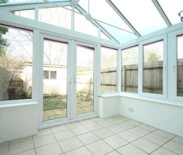 Milton Place, High Wycombe - Photo 1