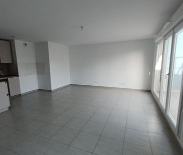 location Appartement T3 DE 76m² À MARSEILLE - Photo 4