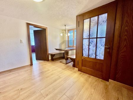 QUIETLY LOCATED IN A CENTRAL LOCATION - Photo 2