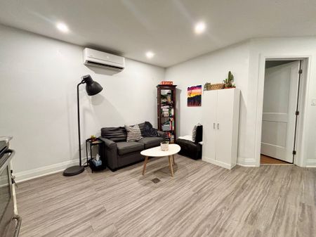 For Lease - 340 Howland Avenue Unit# Lower, Toronto, Ontario - Photo 3