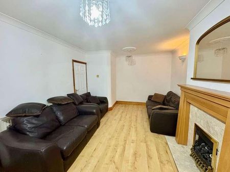Beddow Avenue, Bilston, WV14 - Photo 4