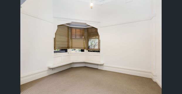 Neat Two Bedroom Unit. - Photo 1